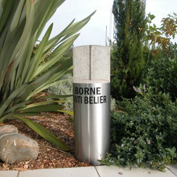 Borne anti-bélier